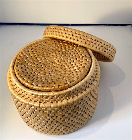 Oval Basket Woven with Lid