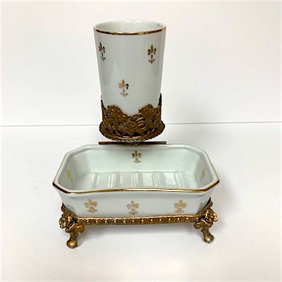 Vintage Soapdish with Water Glass Caddy