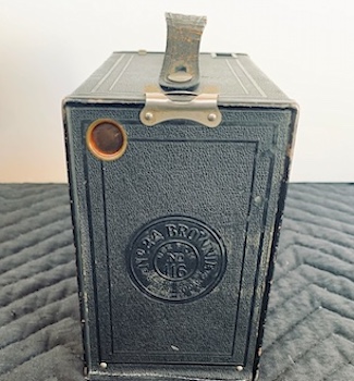 Vintage 1940Kodak Brownie Target Six-16 Camera