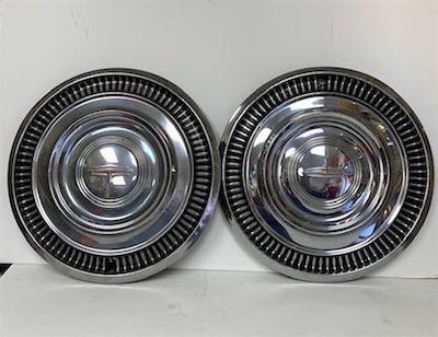 Vintage Hubcaps-Oldsmobile