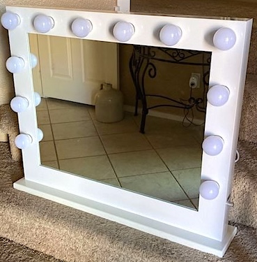 Hollywood Vanity Makeup Mirror