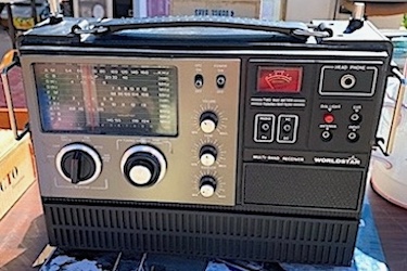 1970s-1980s Panasonic Vintage 8-Track AM/FM Radio