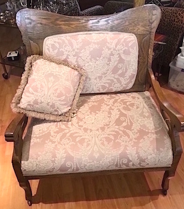 Oak Settee Pale Pink Brocade