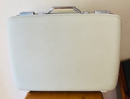 Vintage American Tourister Off-White